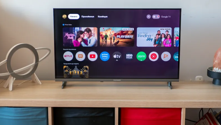 Ревю: THOMSON Google TV QLED XS 12V (32”) – компактен QLED телевизор за дома и на път